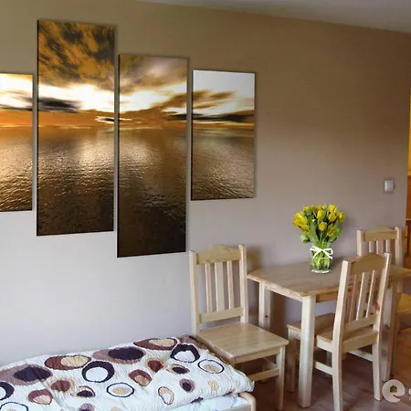 Krutynska Ostoja-pokoje Apartman Krutyński Piecek